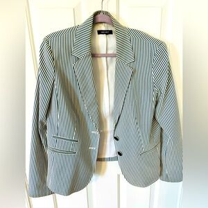 Nine West Gray stripped blazer. Excellent condition